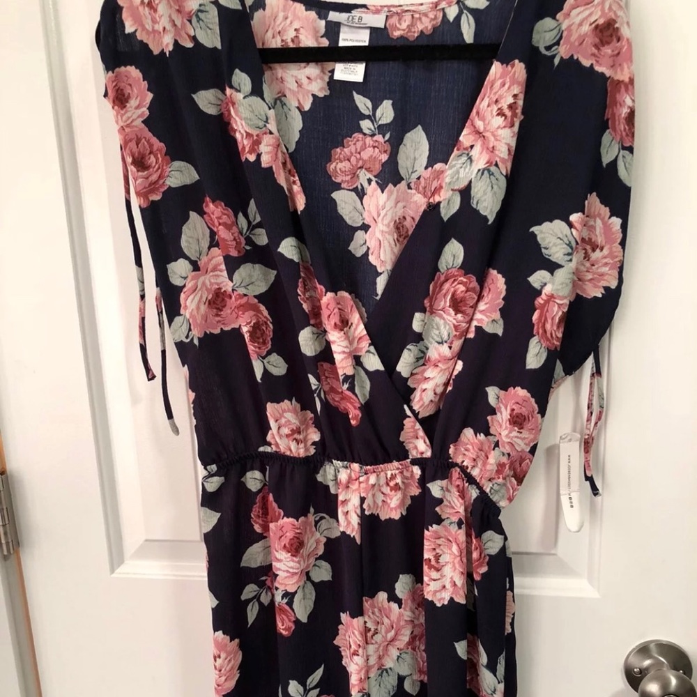 ❌SOLD❌ Navy/Pink floral pants Jumpsuit